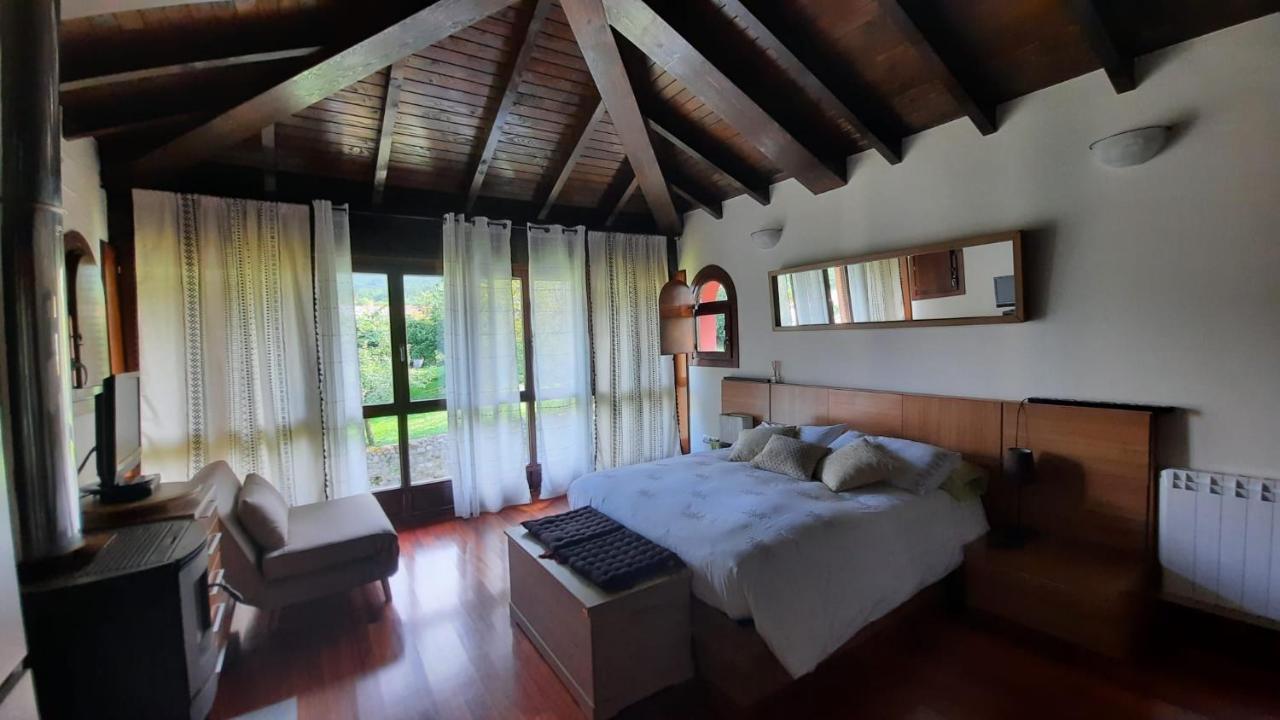 La Casa De Abajo Villa Llanes Eksteriør billede