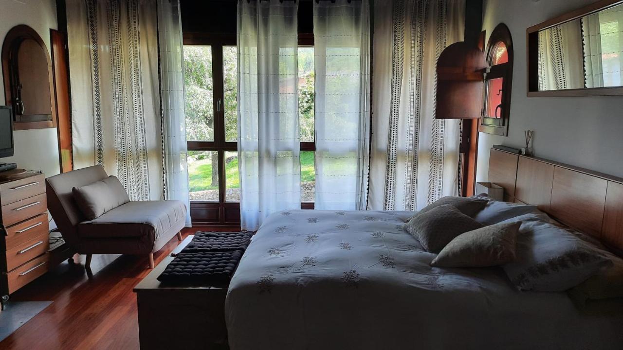 La Casa De Abajo Villa Llanes Eksteriør billede