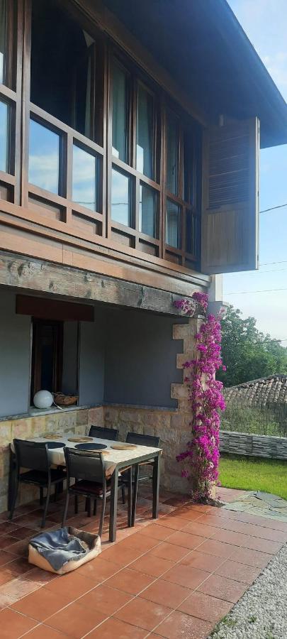 La Casa De Abajo Villa Llanes Eksteriør billede